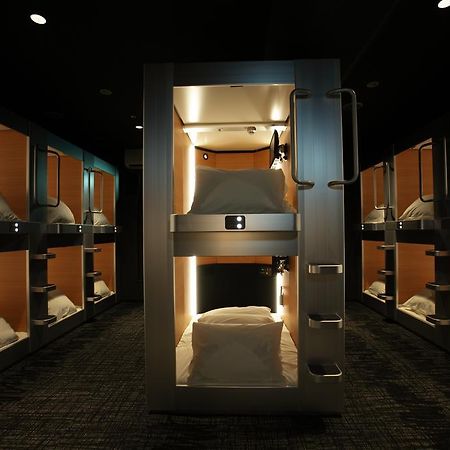 New Japan Capsule Hotel Cabana Osaka Habitación foto