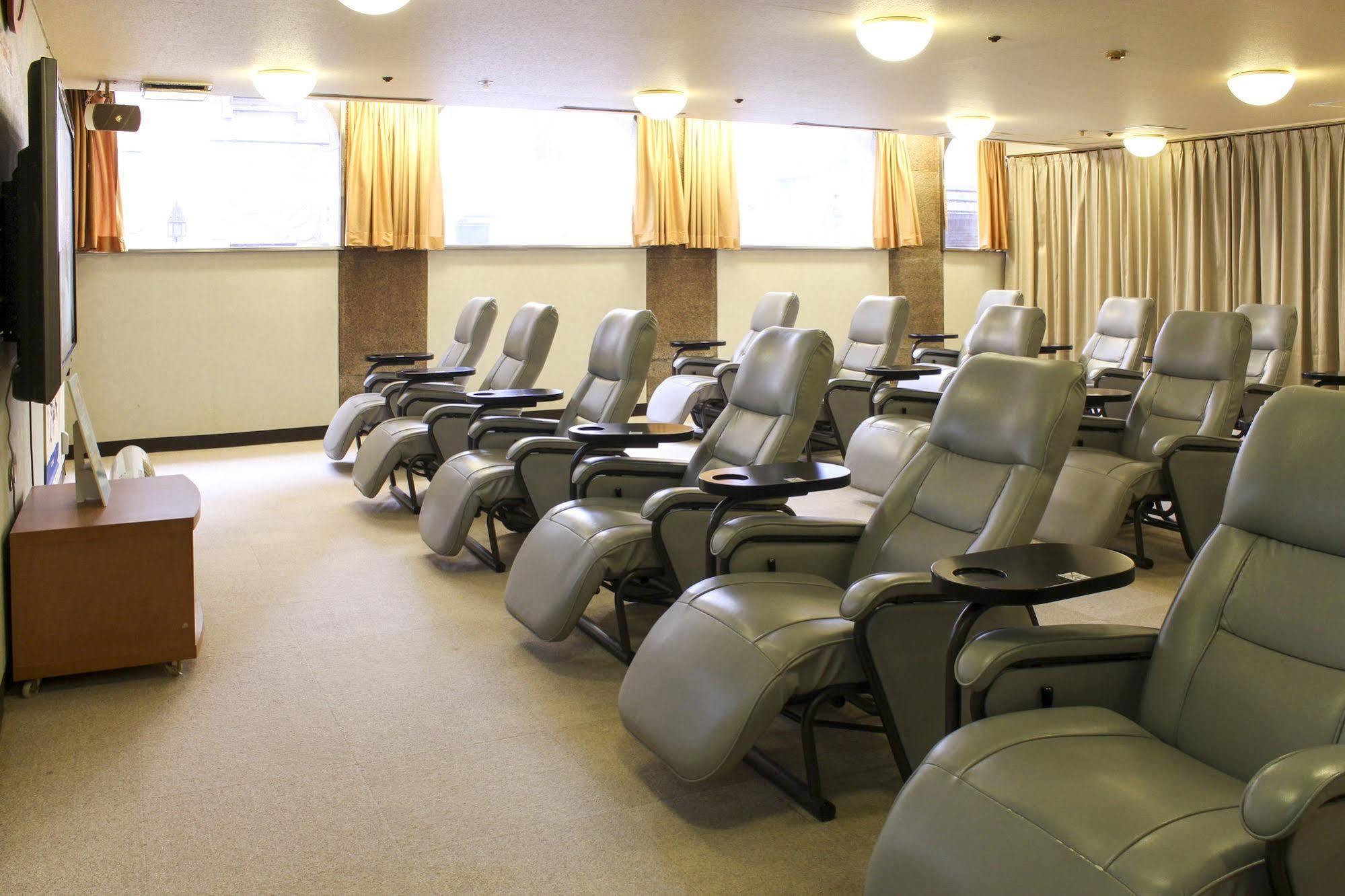 New Japan Capsule Hotel Cabana Osaka Exterior foto